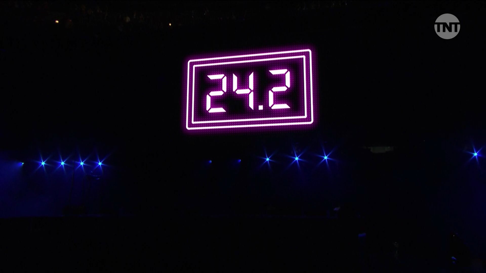 倒计时24.2秒 科比gigi你们在天上看到了吗?