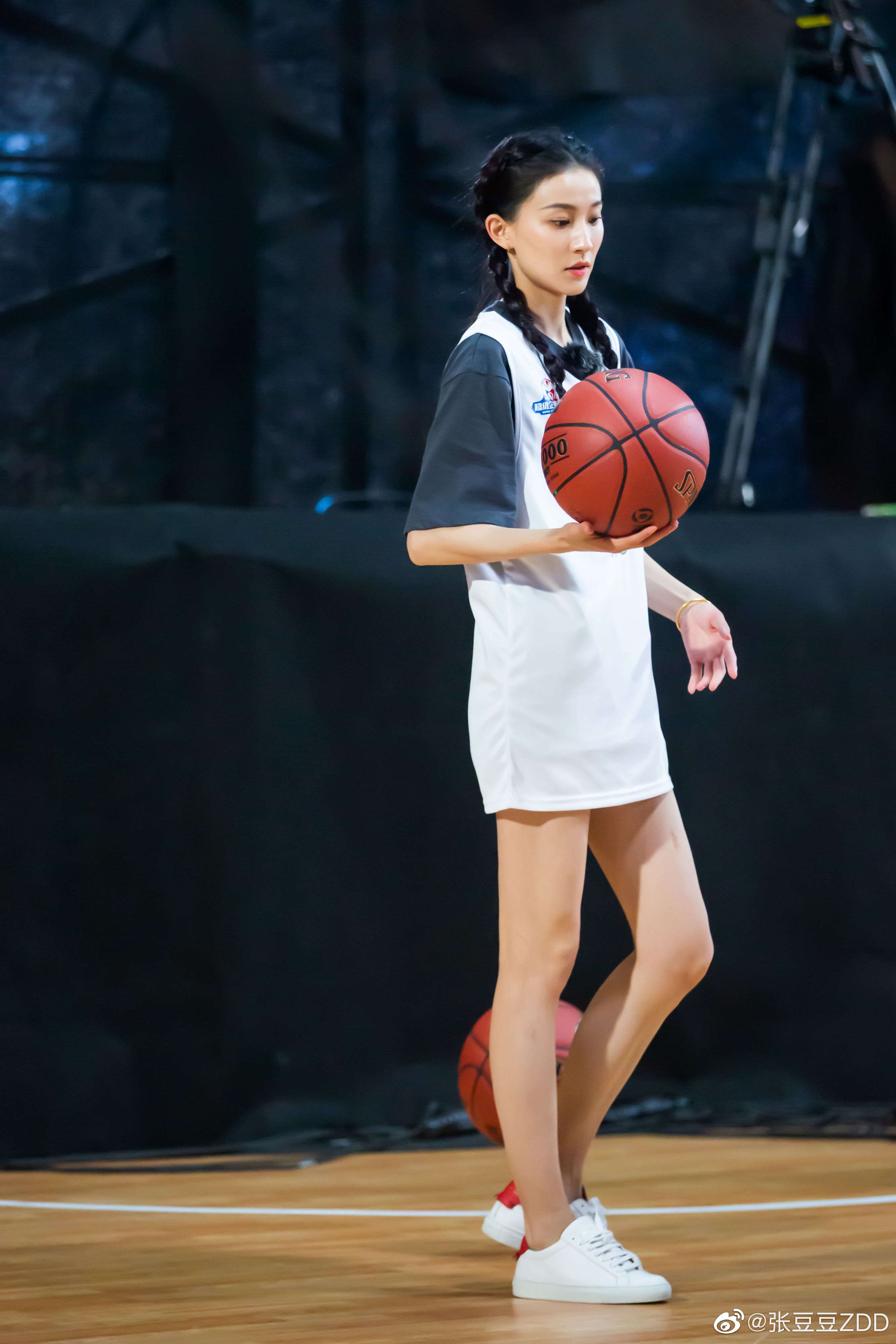 金脚大王 12/15 16:58 92  1 操场等我 圈更多