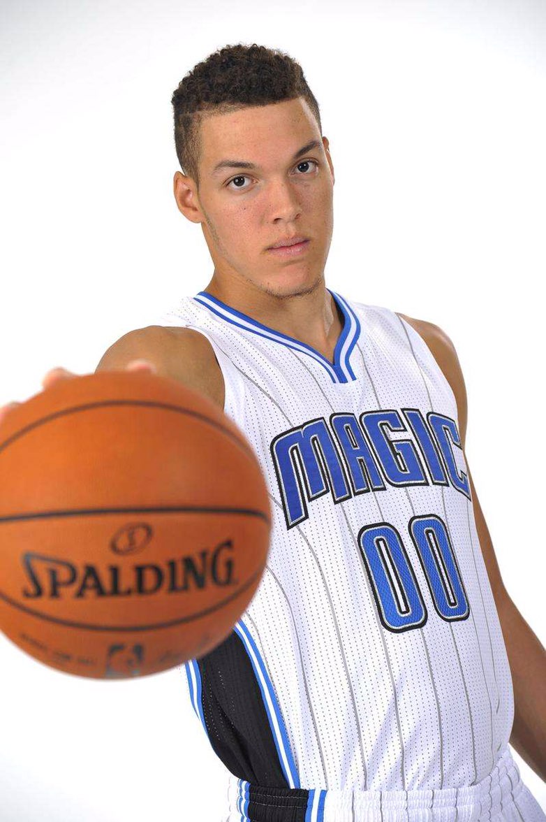 一,从公平性来讲,像扣篮大赛最后一球这种决定冠军归属的评分,5位评委